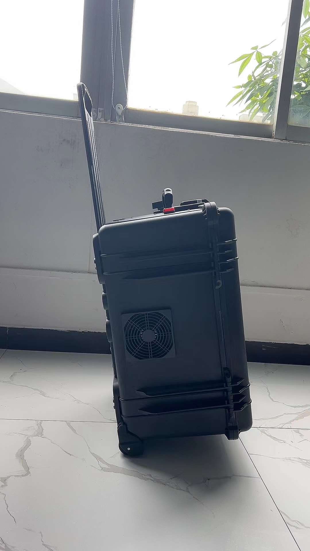 江门手拉箱型移动通信干扰器